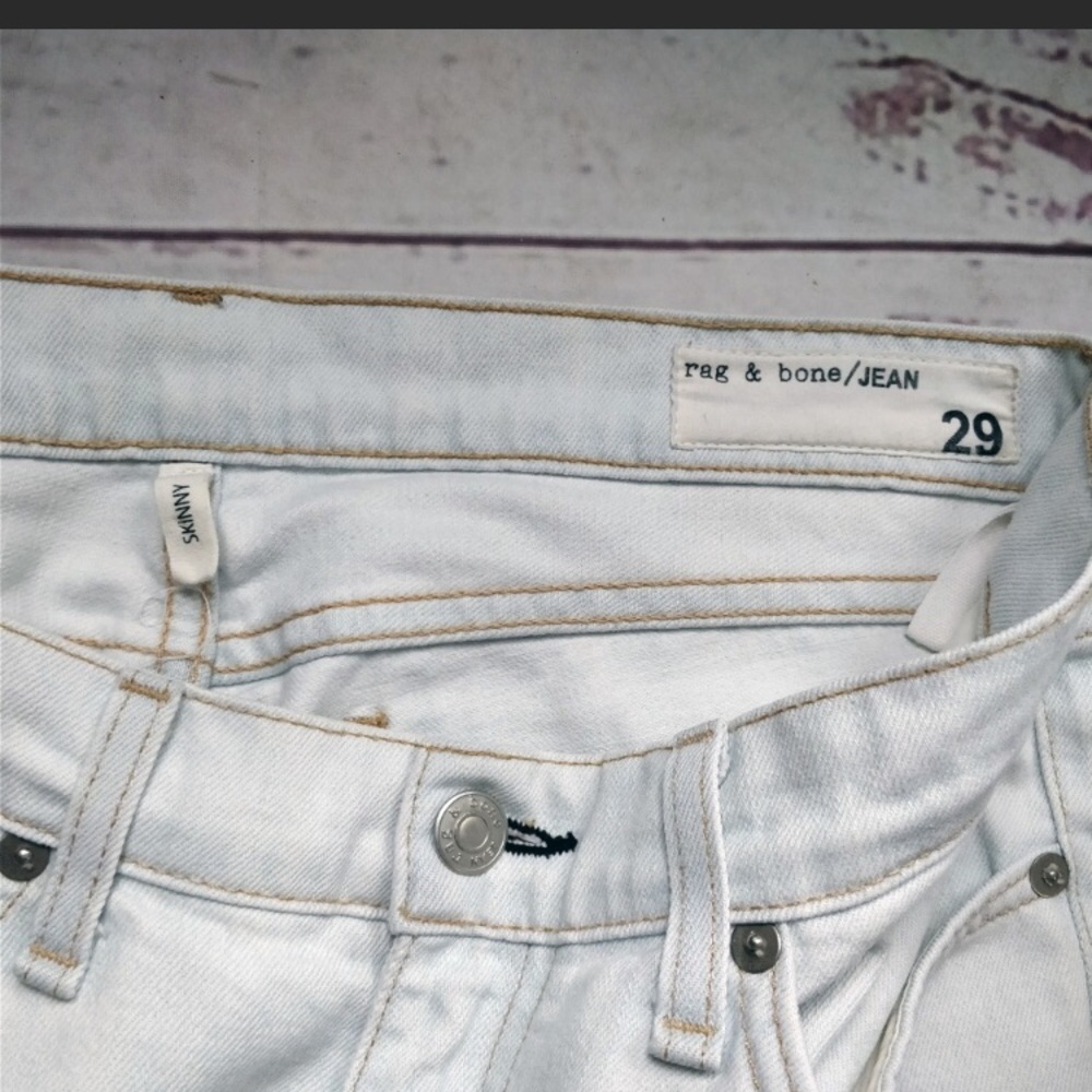 Rag and Bone “Skinny” Jeans in Bleach Light Wash - Picture 4 of 7